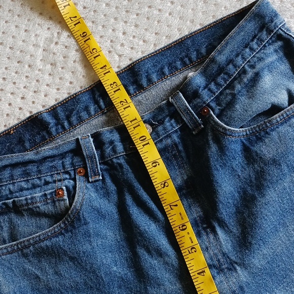 Vintage Levi 1991 501s Distressed Jeans Natural Fading size 31 -32 - Picture 6 of 15